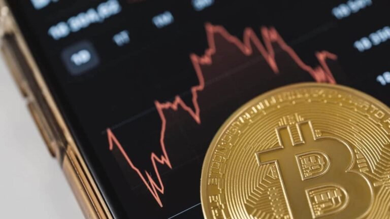 Why Bitcoin Price Is Falling Down by 8% in 8 Days