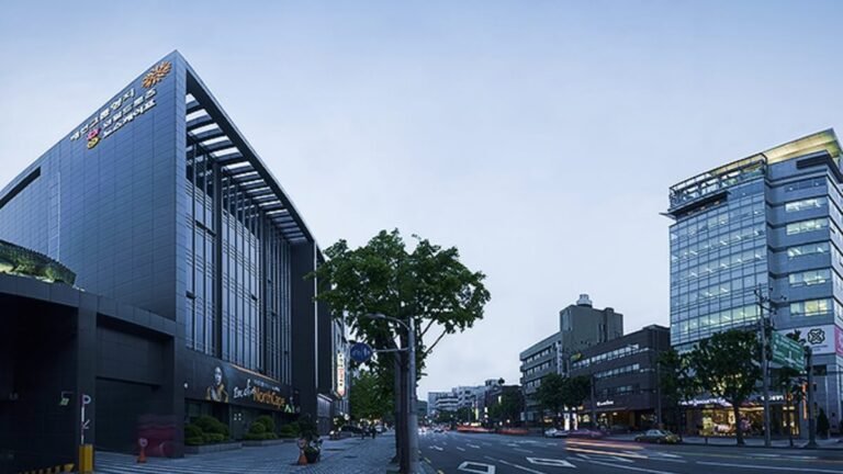 Fashion Group Hyungji Taps Arbitrum for Stablecoin Payments Across 2,000 Retail Locations