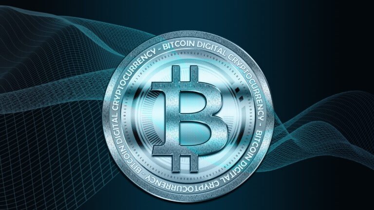 Bitcoin Slumps Toward $61,000 as Zcash Bug, ETF Outflows and Strategy Sale Deepen Crypto Rout